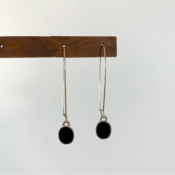 4/$15 Silver Black Enameled Kidney Wired Oval Drop Hoop Earrings - Picture 1 of 5
